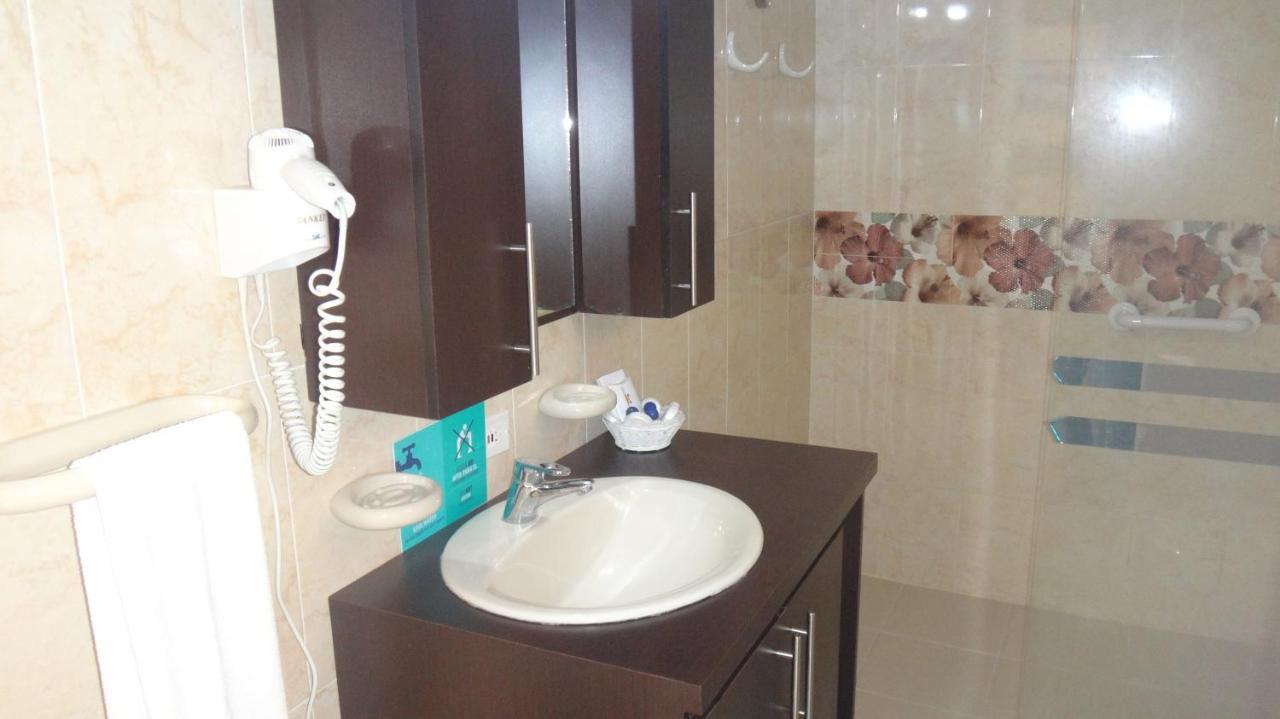 Hotel Posada Del Mar Fresh Water Bay Экстерьер фото